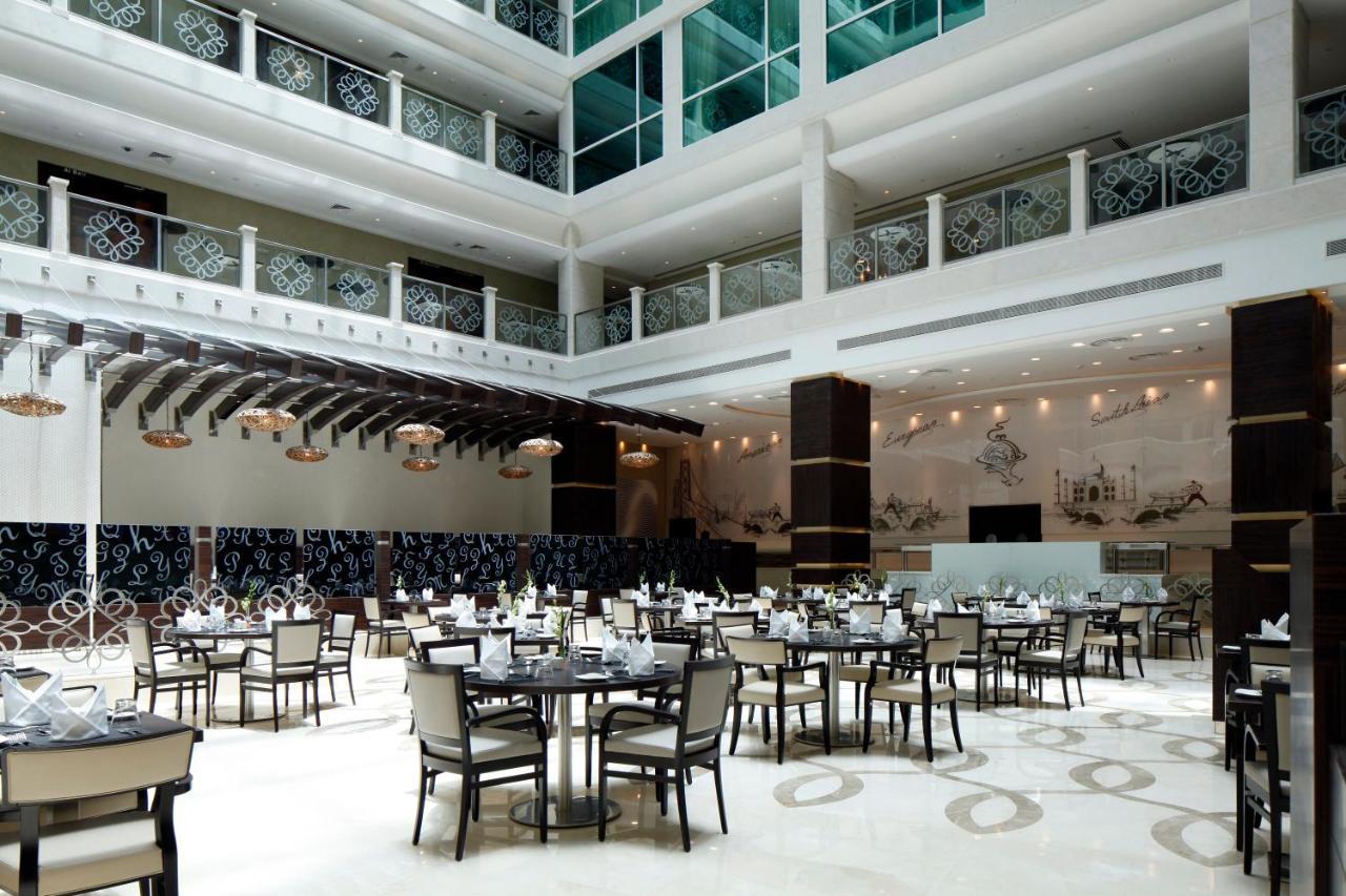 Holiday Inn Meydan By Ihg Riad Exterior foto