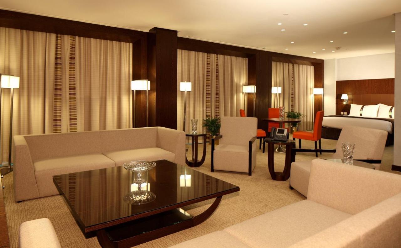 Holiday Inn Meydan By Ihg Riad Exterior foto