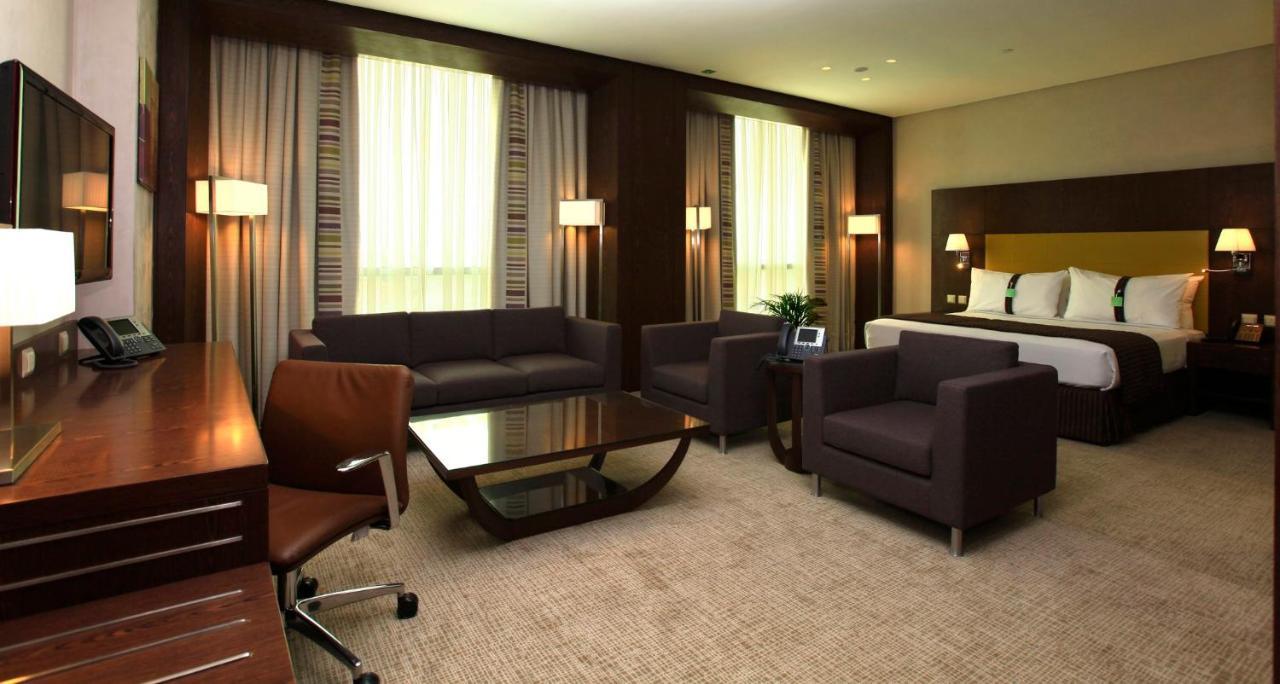 Holiday Inn Meydan By Ihg Riad Exterior foto