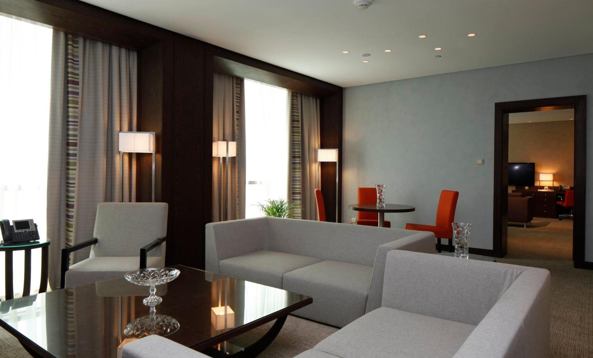 Holiday Inn Meydan By Ihg Riad Exterior foto